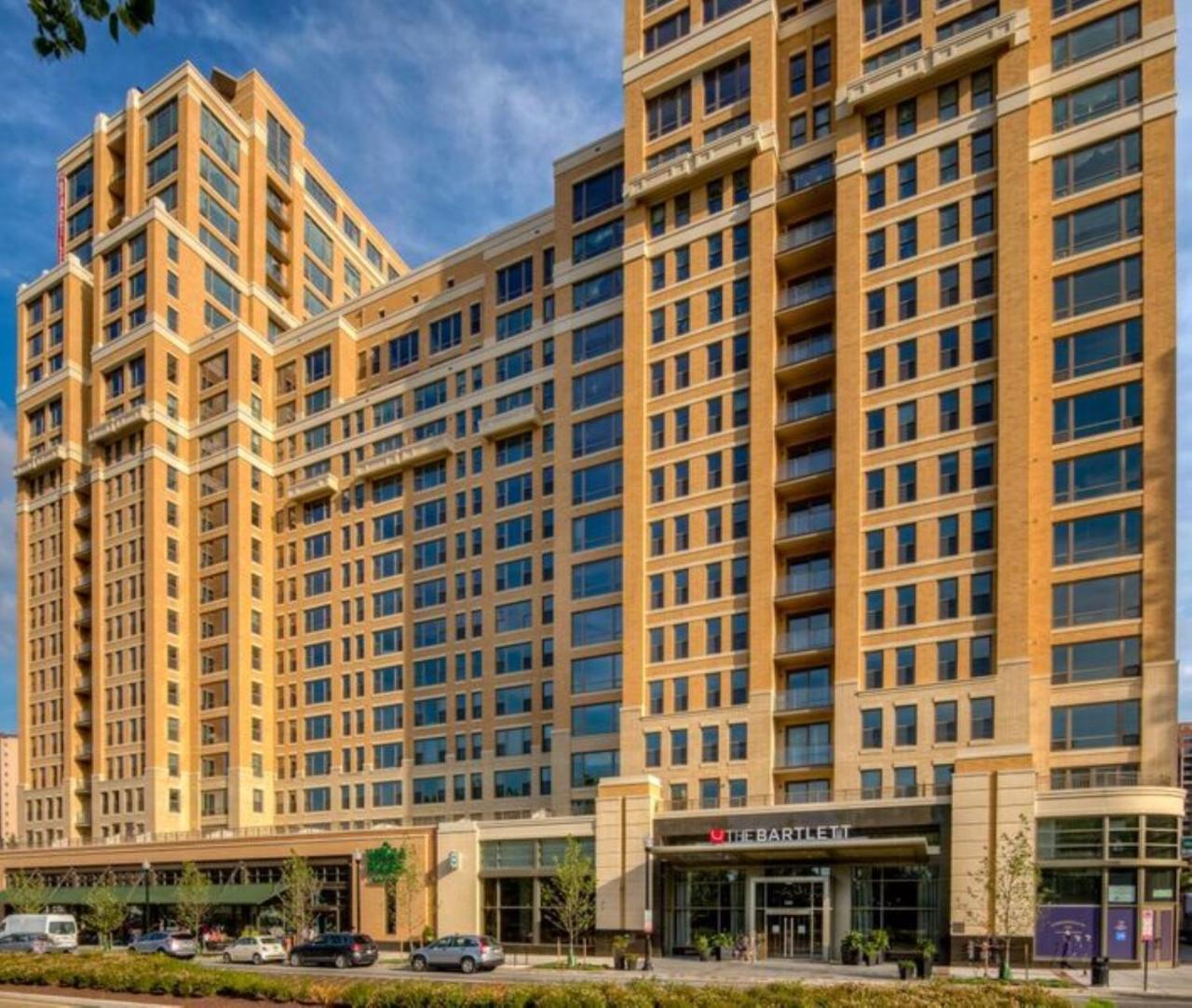 Global Luxury Suites Near Pentagon City Arlington Exterior photo