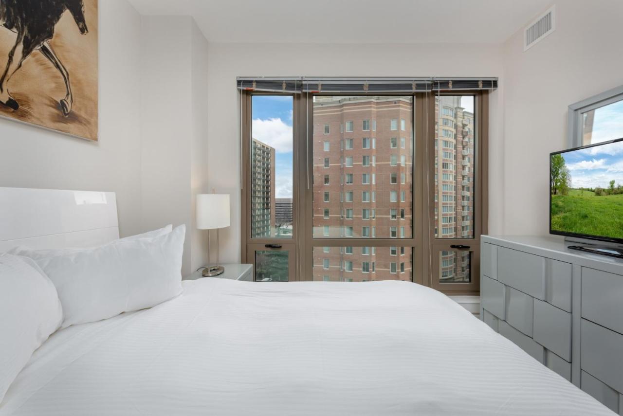 Global Luxury Suites Near Pentagon City Arlington Room photo